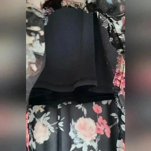 Elle | Floral Chiffon High-Low Maxi Dress in Black Floral Size Large - Picture 3 of 10